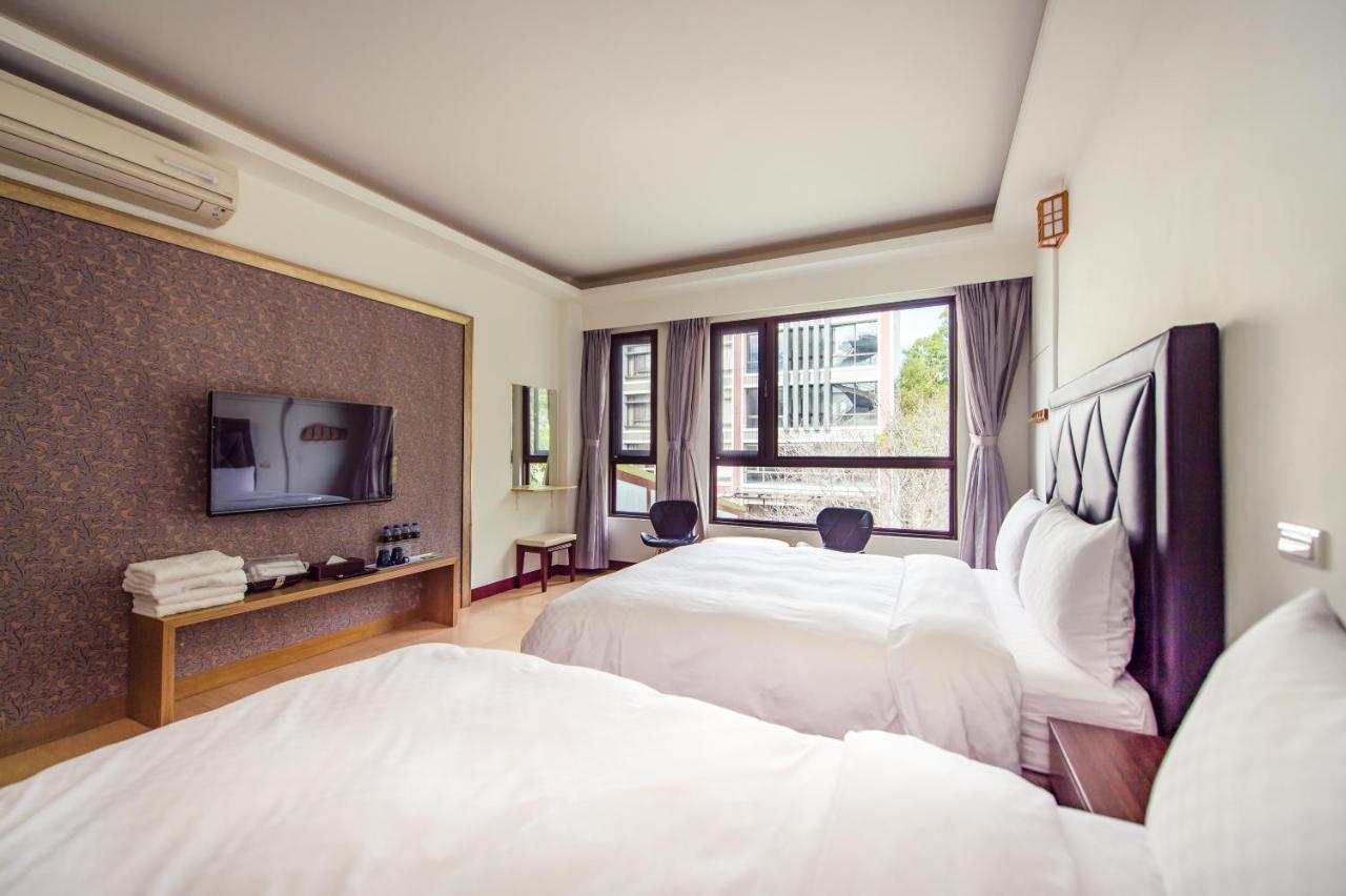 Moonlake B&B Yuchi Bagian luar foto