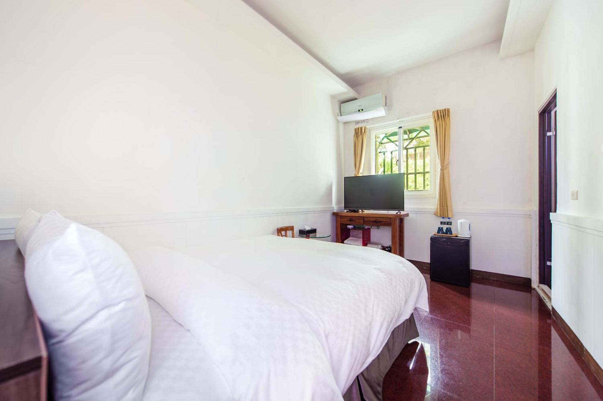 Moonlake B&B Yuchi Ruang foto