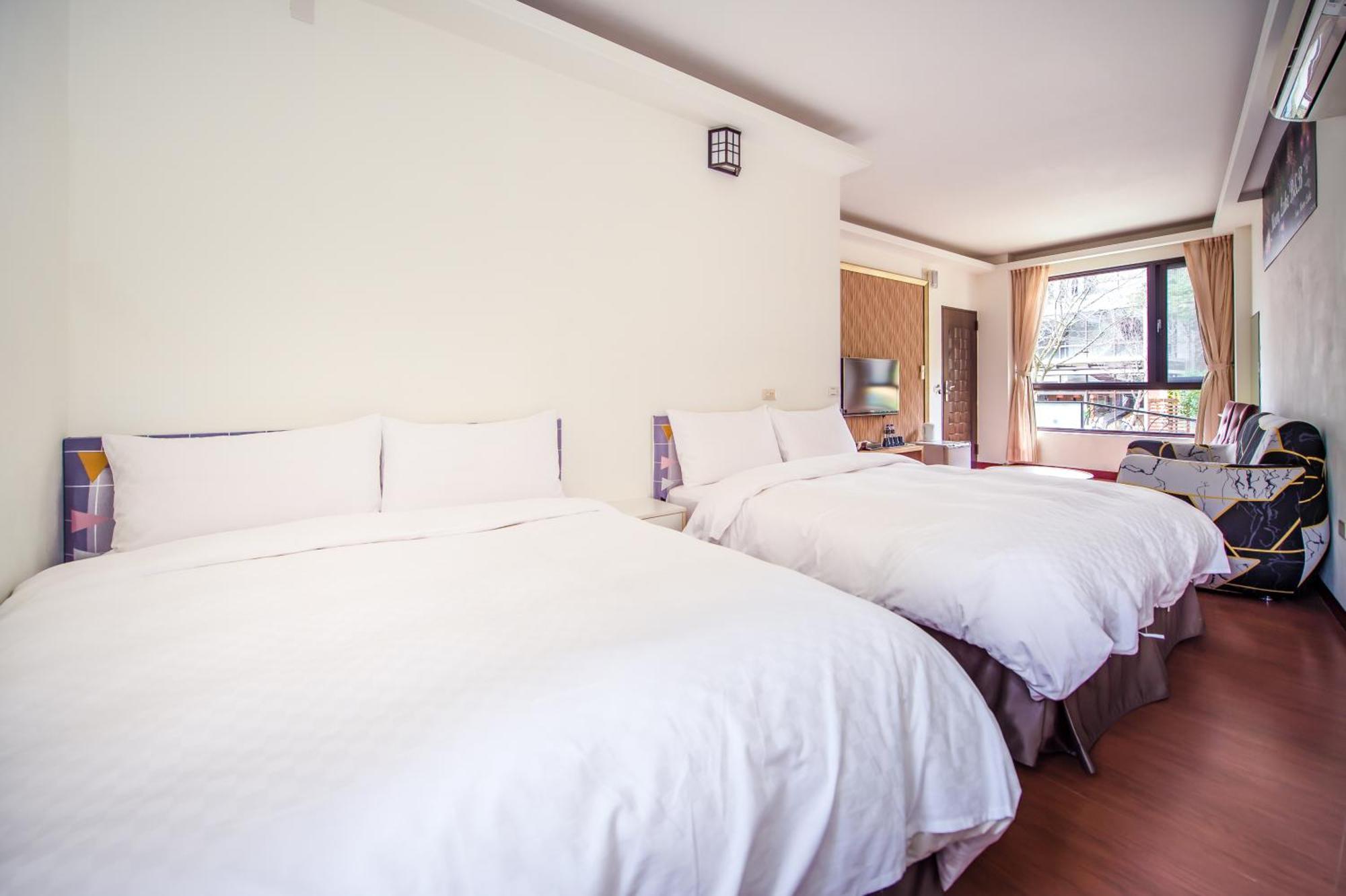 Moonlake B&B Yuchi Ruang foto